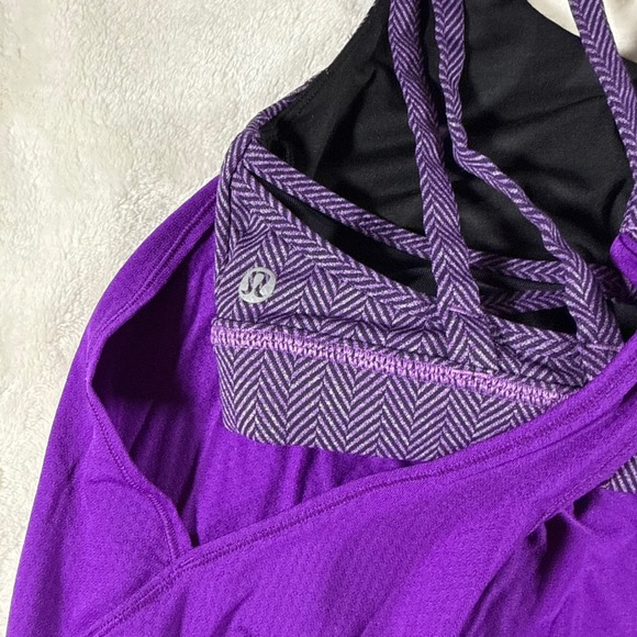 Lululemon No Limits Tank Top Purple Herringbone Built In Bra Size 8 Yoga Gym - Picture 5 of 6